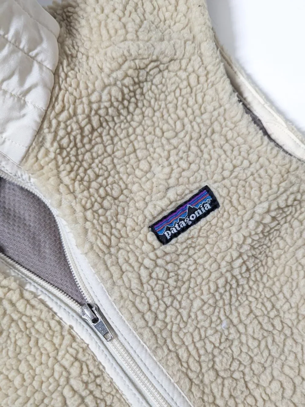 Patagonia Synchilla Fleece Vest Cream Oatmeal Full Zip S EUC Gorpcore Cozy Hike